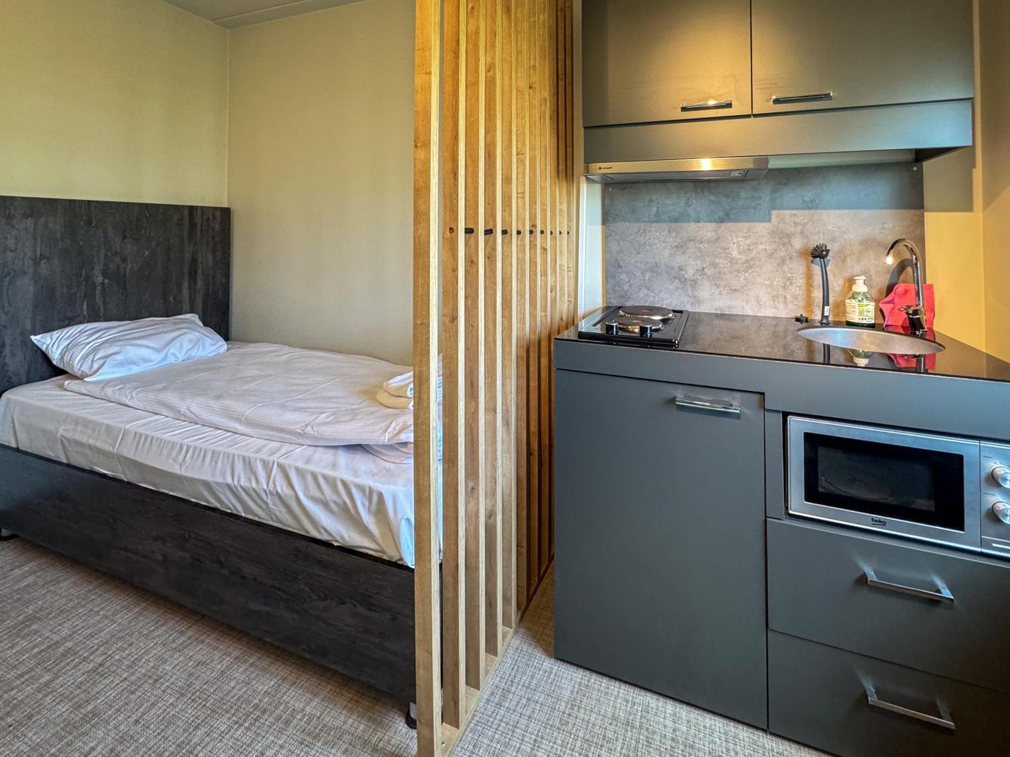 Joenkoeping Hotel Apartments Esterno foto