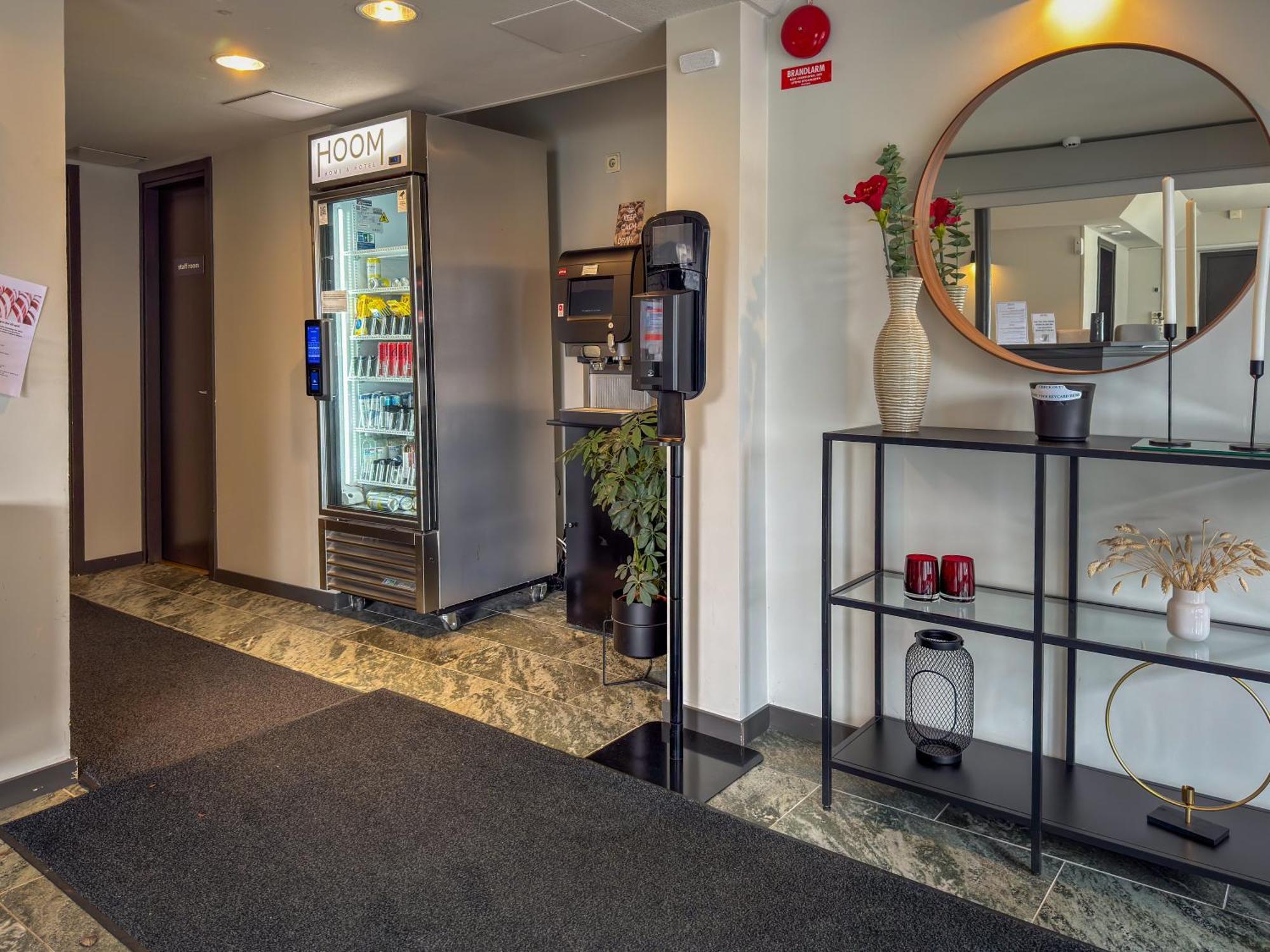 Joenkoeping Hotel Apartments Esterno foto