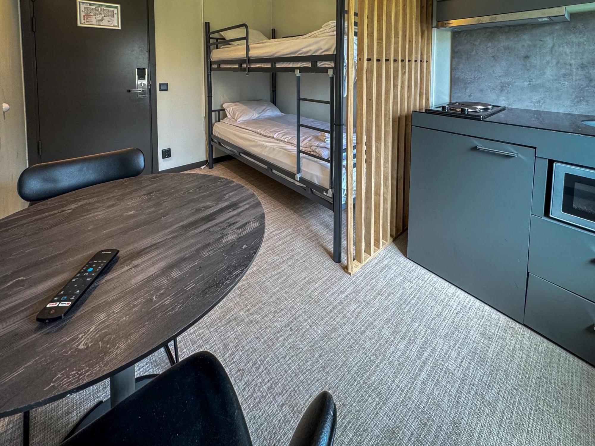 Joenkoeping Hotel Apartments Esterno foto