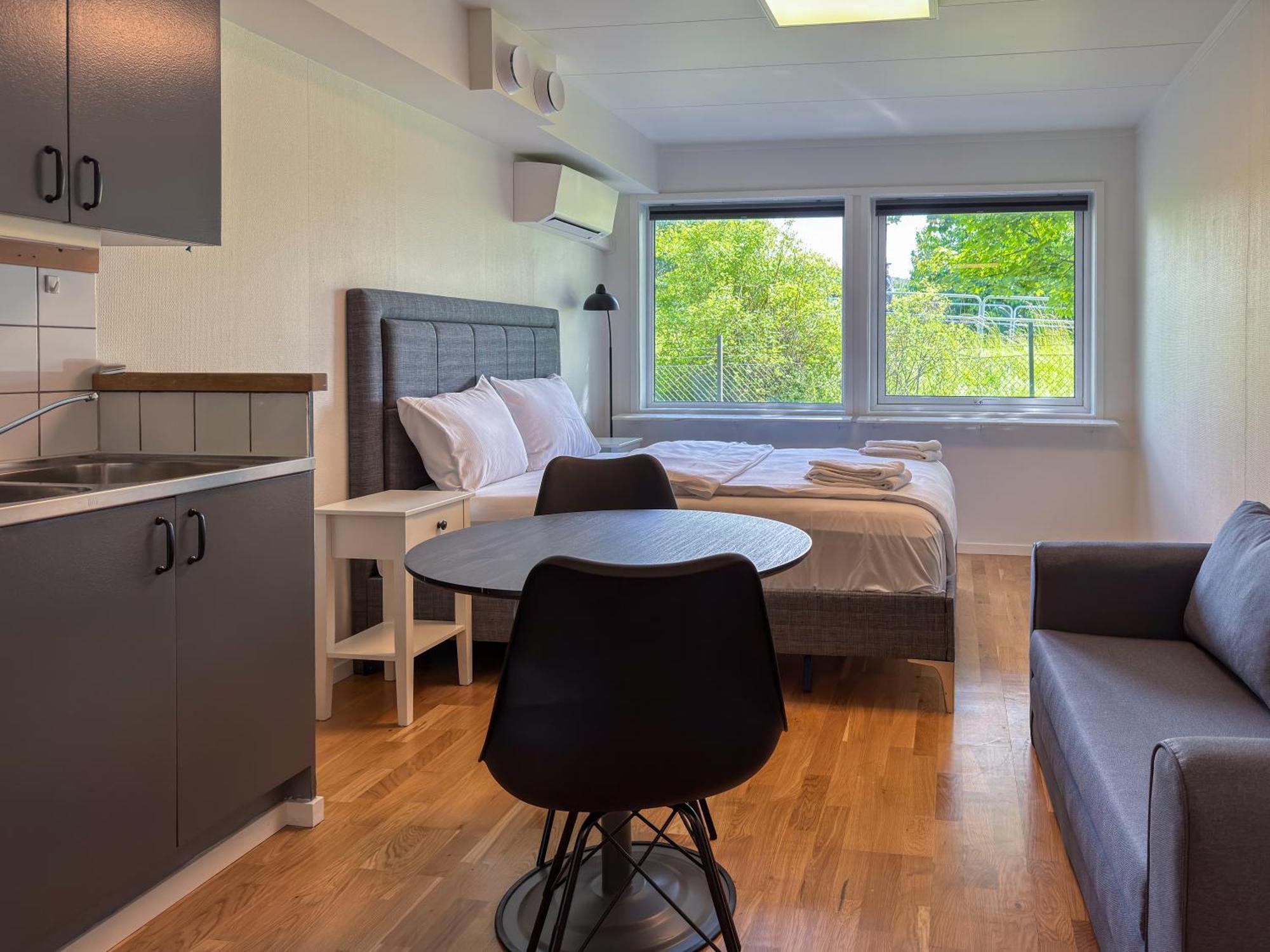 Joenkoeping Hotel Apartments Esterno foto